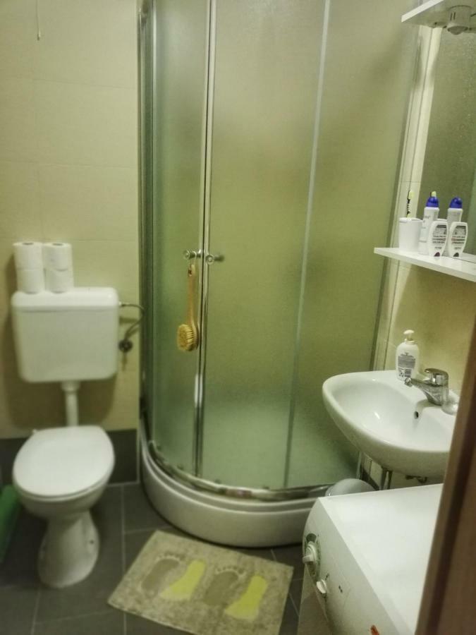 Apartman Matan, Postira Exteriér fotografie