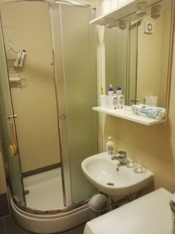 Apartman Matan, Postira Exteriér fotografie